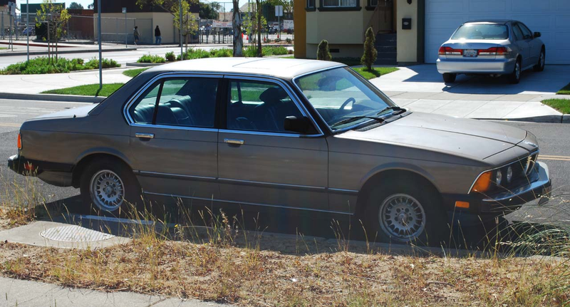 Illustration for article titled 1984 BMW 733i